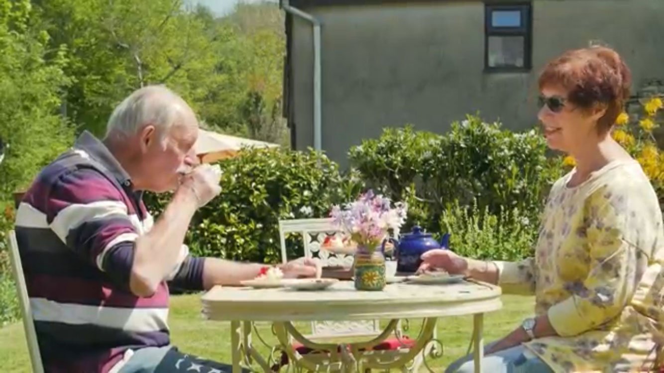 Devon Cream Tea welcome in the garden