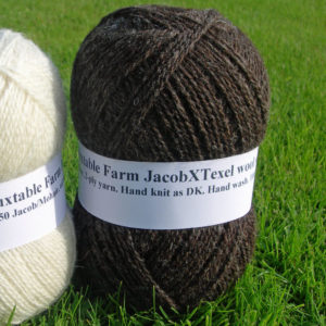 100gms Jacob X Texel/Alpaca, dark natural colour wool