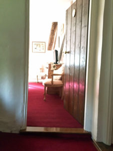 Access to Pink bedroom