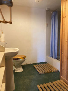 Pitch 1 shower room