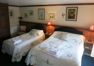 'Swallow Barn' en-suite family bedroom
