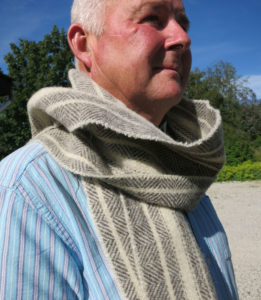 100% Huxtable Farm Jacob wool scarf - Light